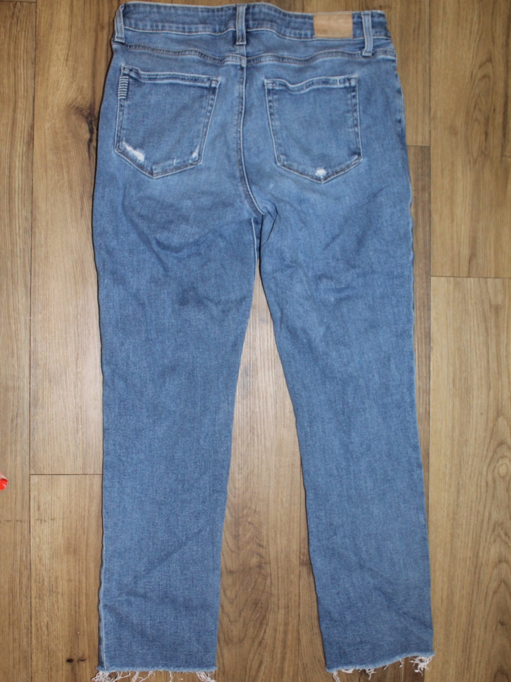 PAIGE Brigitte Slim Boyfriend Jeans Size 28 Raw Hem Medium Wash - Picture 2 of 6